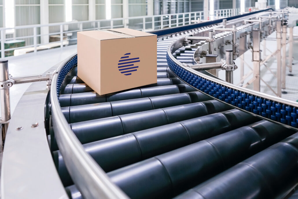 AMS AS possesses extensive experience in automated internal logistics, labelling, and identification, all of which are closely integrated with machinery and equipment.Our robust control system, direct FMS, ensures optimal product flow throughout the entire factory. We collaborate with a range of suppliers to help you upgrade your machinery for unified control and automation.