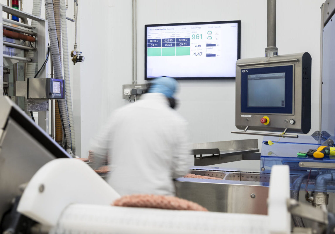 Hvordan ta steget til moderne matproduksjon? Med sporbarhet, automatisering, matsikkerhet og en forutsigbar lisenskostnad uansett antall brukere?